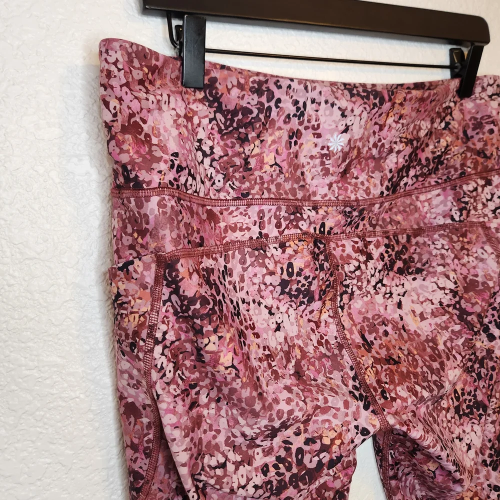 Athleta Women's Ultimate Stash II 7/8 Tight XL Dynamic Leopard Mauve legging